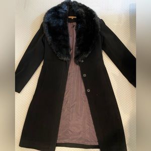 Bandolino Wool Coat with Fur Rim (which can be removed) || size medium
